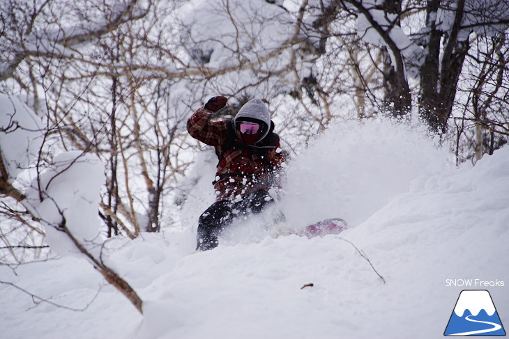 大雪山旭岳ロープウェイ 北海道最高峰でパウダーライド！